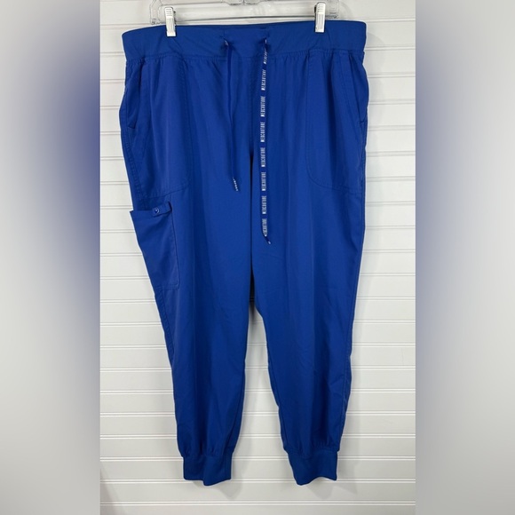 Med Couture women’s blue medical cargo jogger scrub pants. Size XLP - Picture 1 of 7